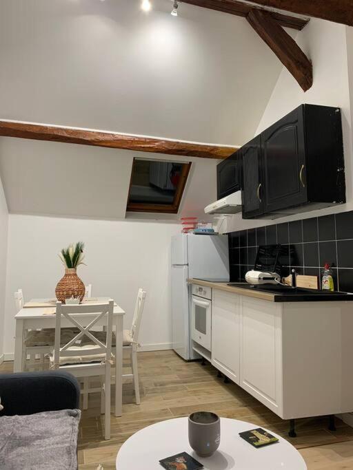 Appartement De Charme - 41M² Rosny-sur-Seine エクステリア 写真